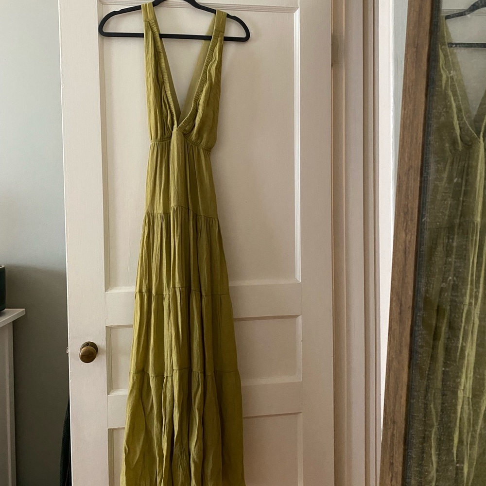 Low Back Maxi Dress W/ Pockets